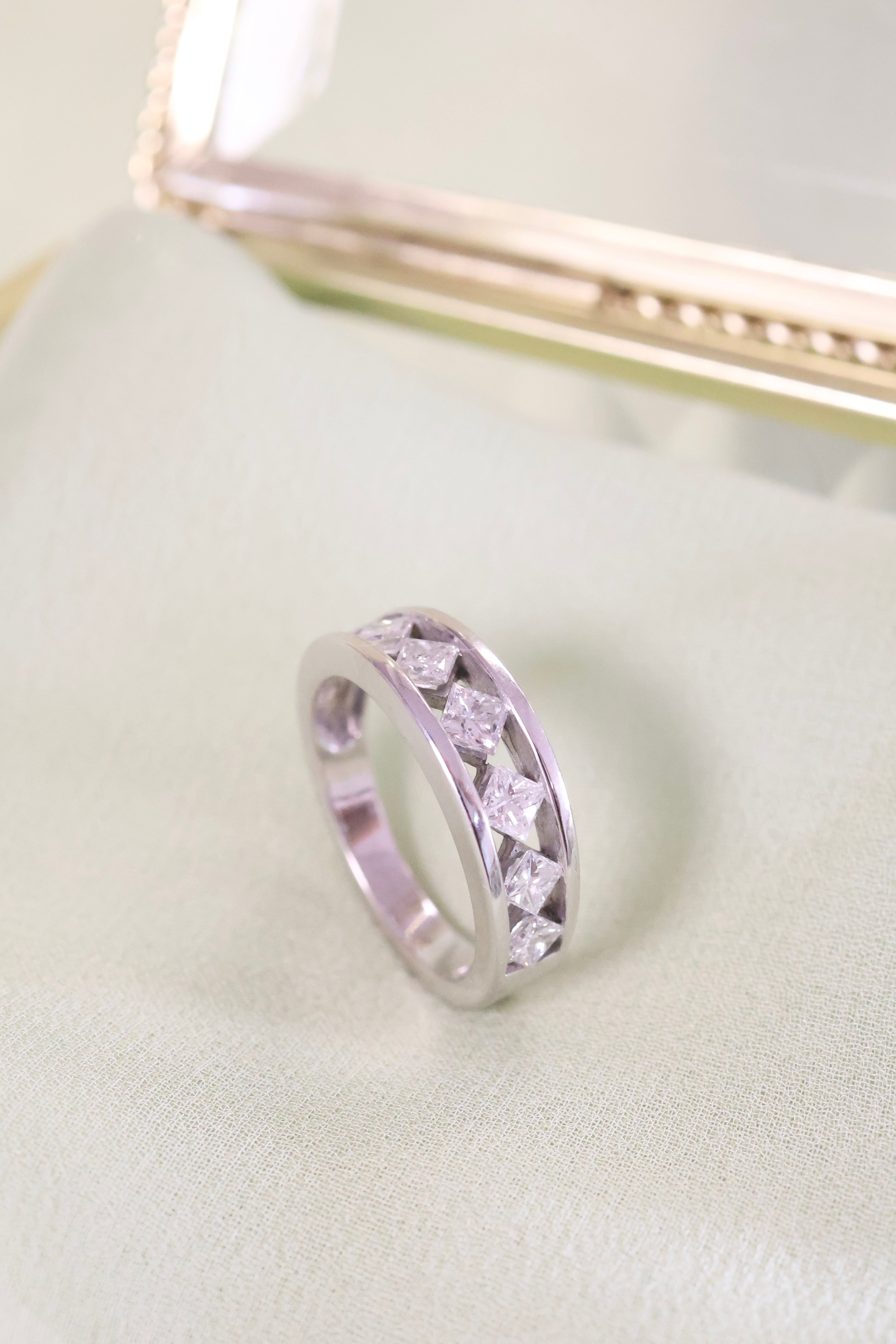 14K White Gold .80ct t.w. Princess Diamond 6mm Width Ring Size 7