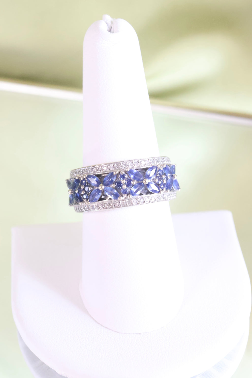 14K White Gold Sapphire 3T Carats Diamonds Band Ring