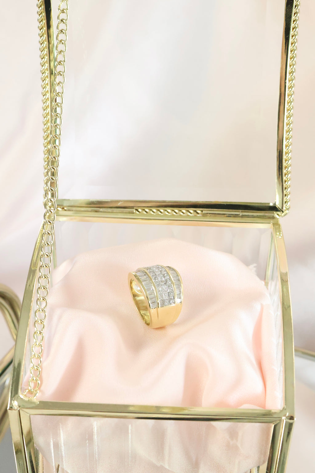 18K Yellow Gold 5 Carats Baguette & Princess Cut Diamond Ring