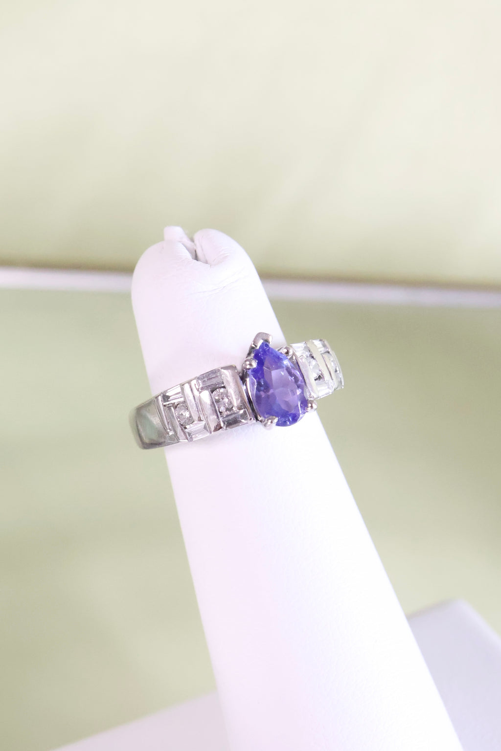 14K White Gold Sapphire & Diamond Ring