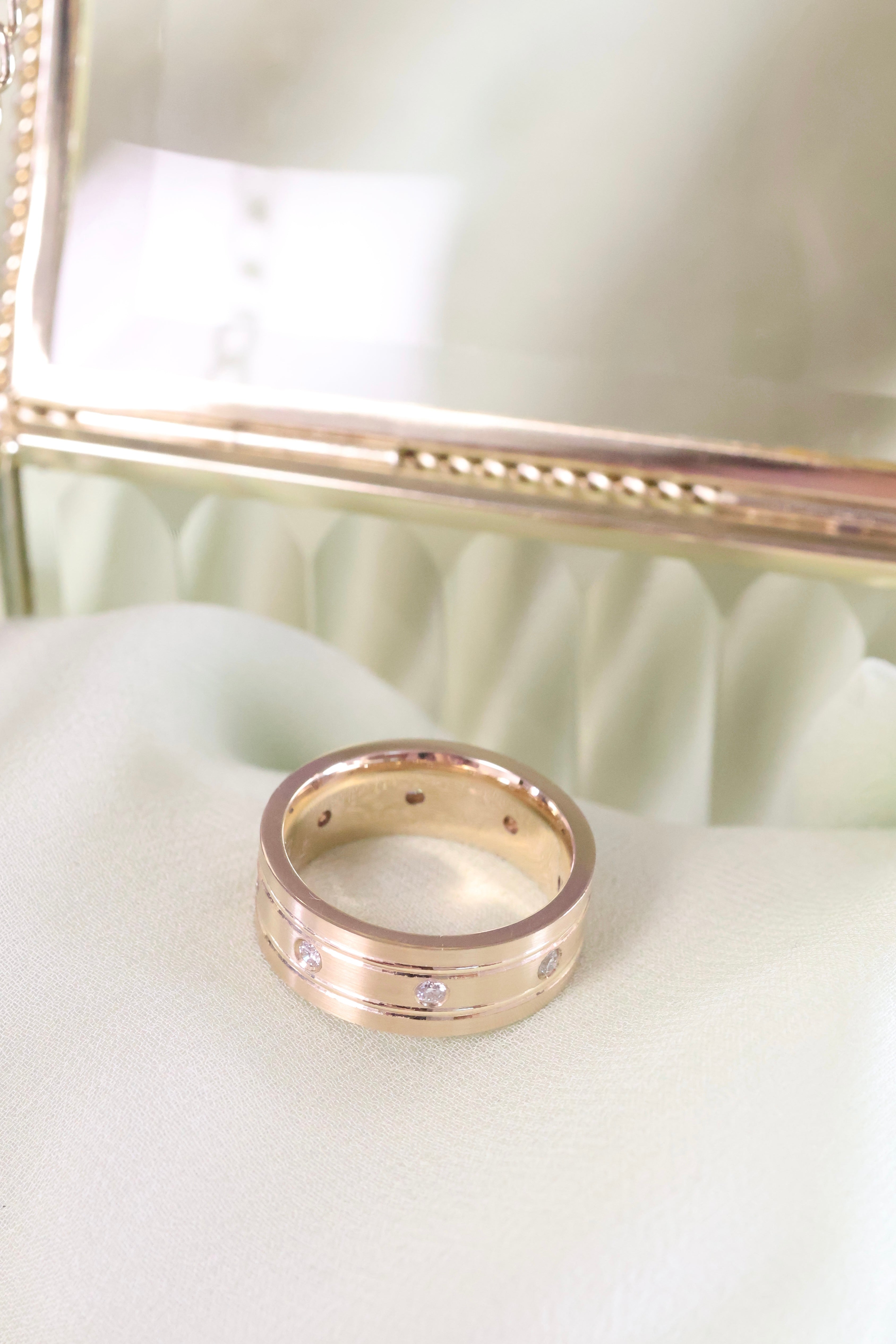 14K Yellow Solid Gold Diamond 8mm Width Band Ring