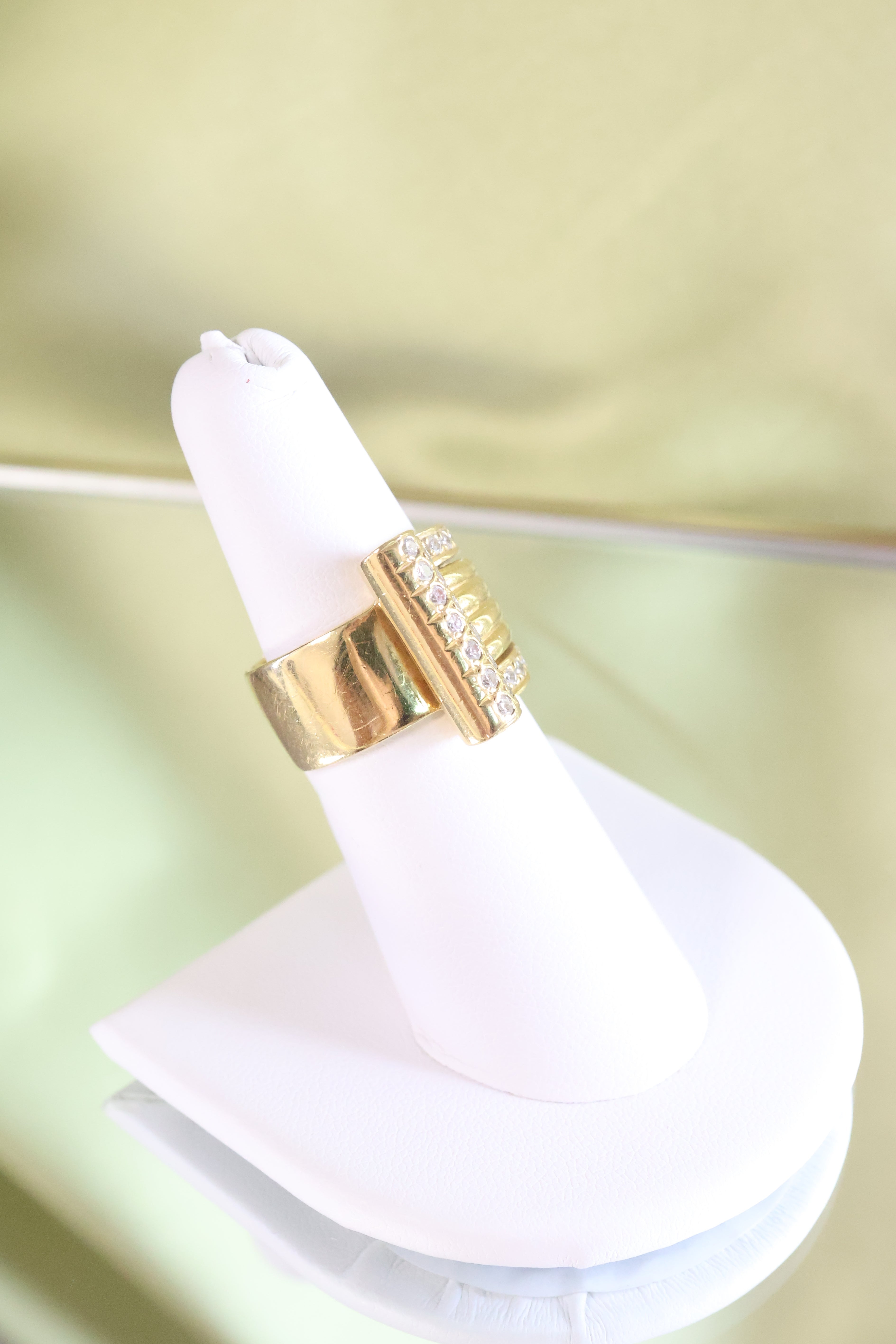 18K Yellow Gold Swirl Style w/ .33ct t.w. Diamond Ring