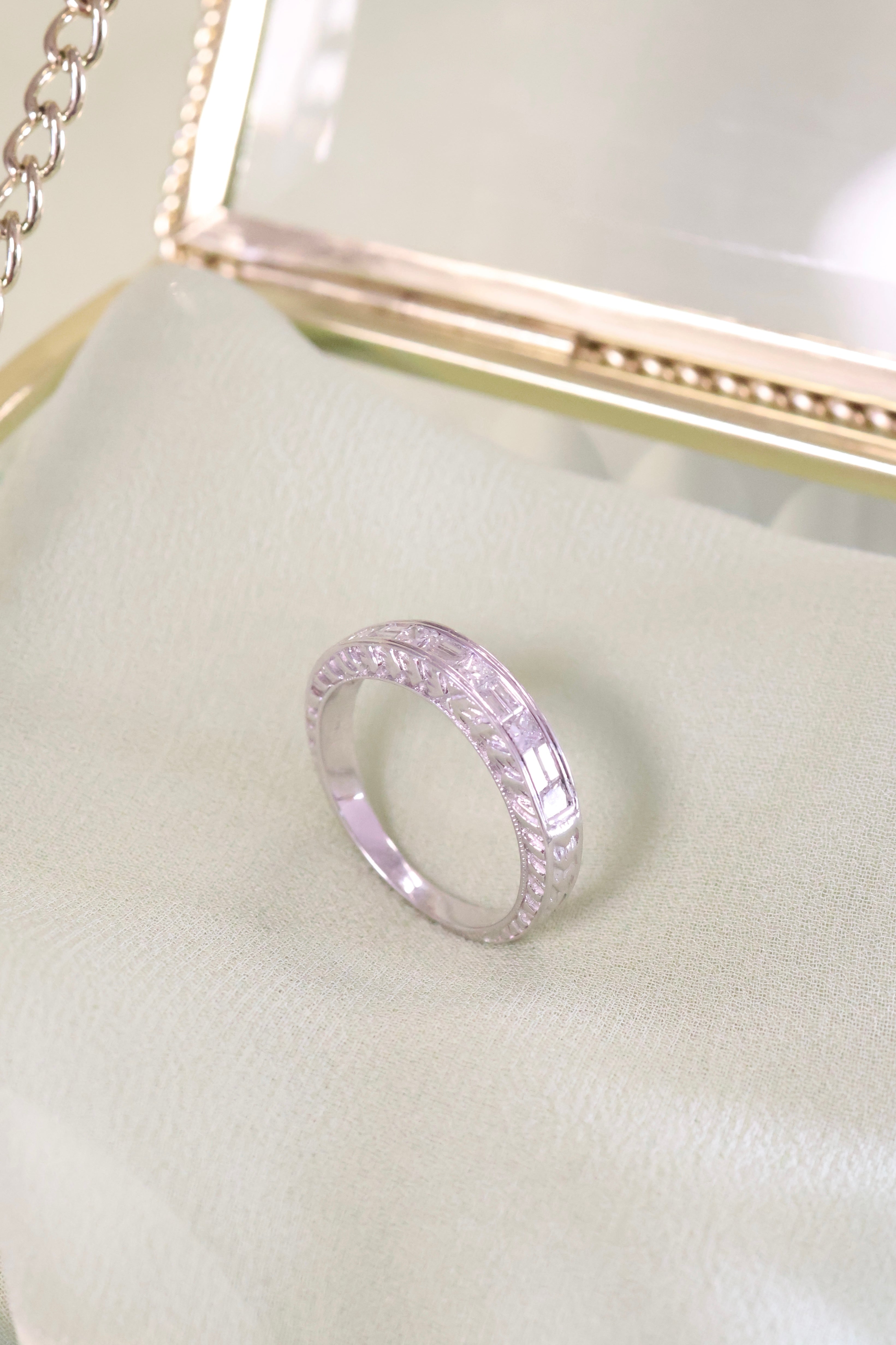 18K White Gold Baguette 1/2ct t.w. Princess Diamond Ring Size 7.75