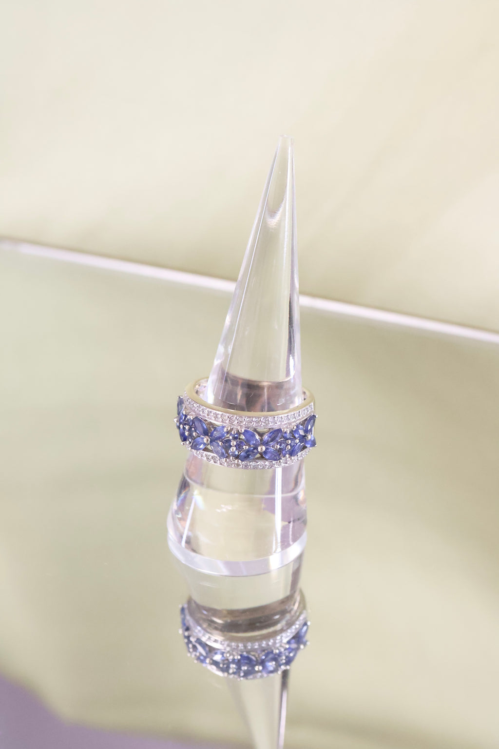 14K White Gold Sapphire 3T Carats Diamonds Band Ring