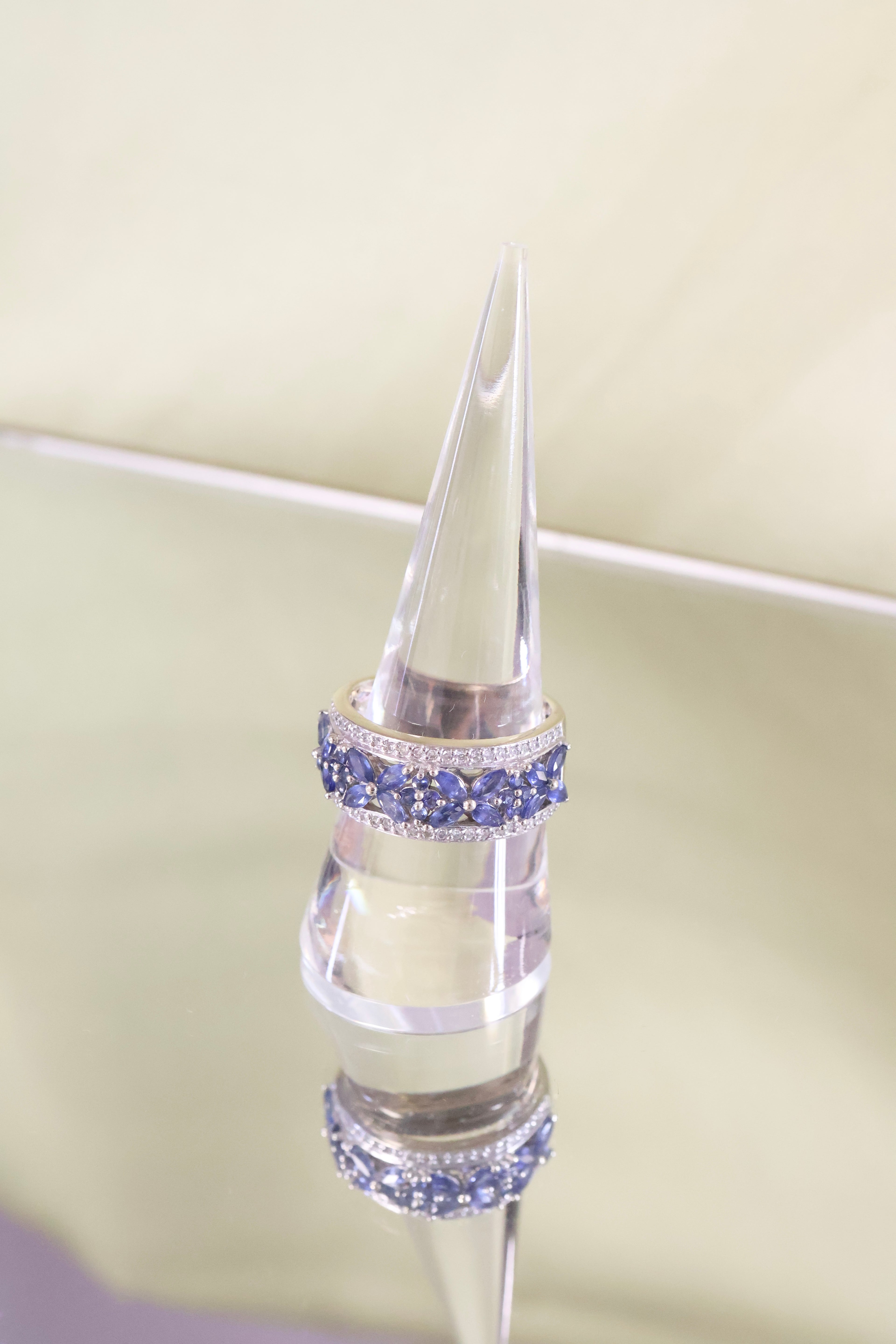 14K White Gold Sapphire 3T Carats Diamonds Band Ring