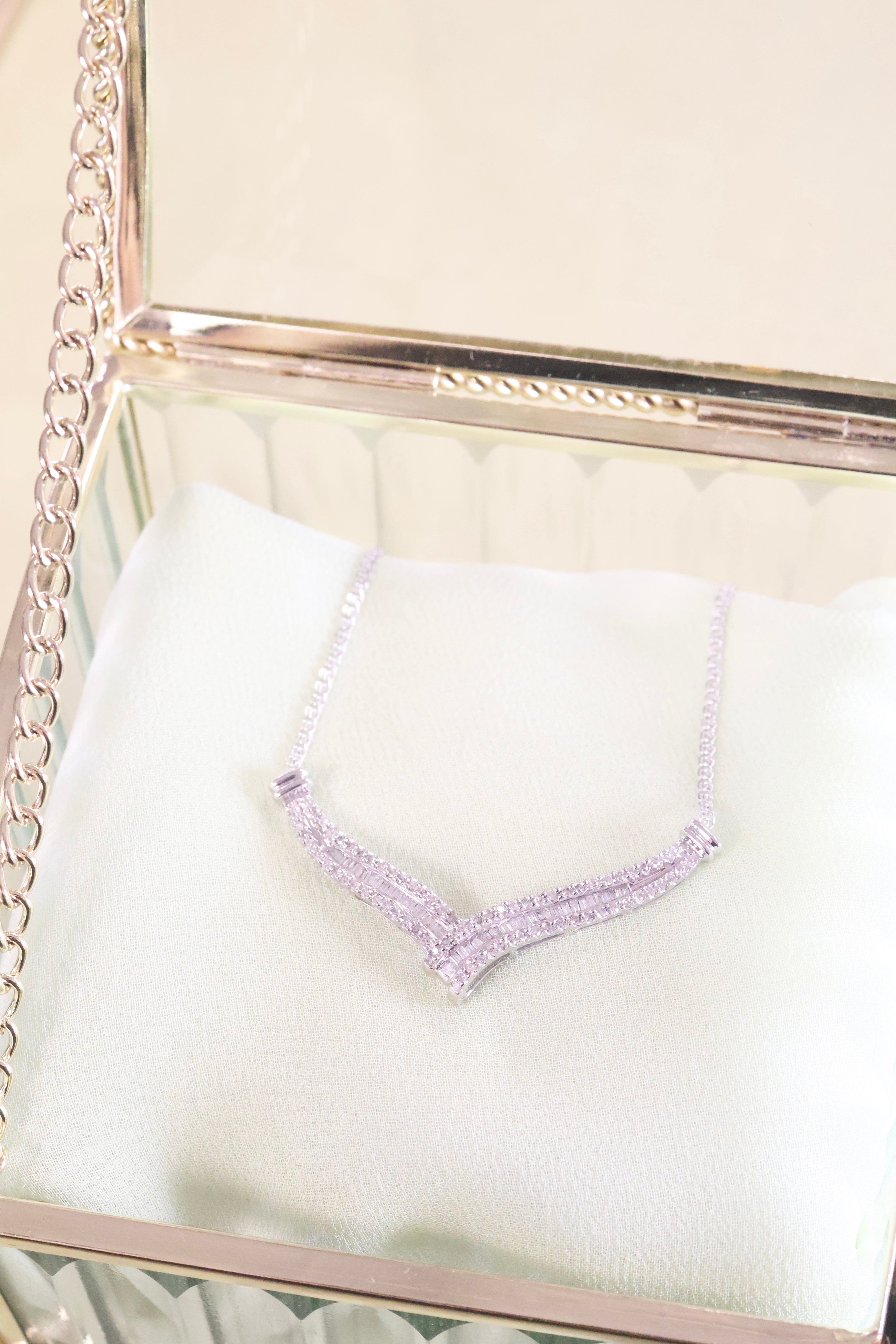 14K White Solid Gold Fancy Baguette Necklace Pendant 3/4ct. t.w. Round Diamonds
