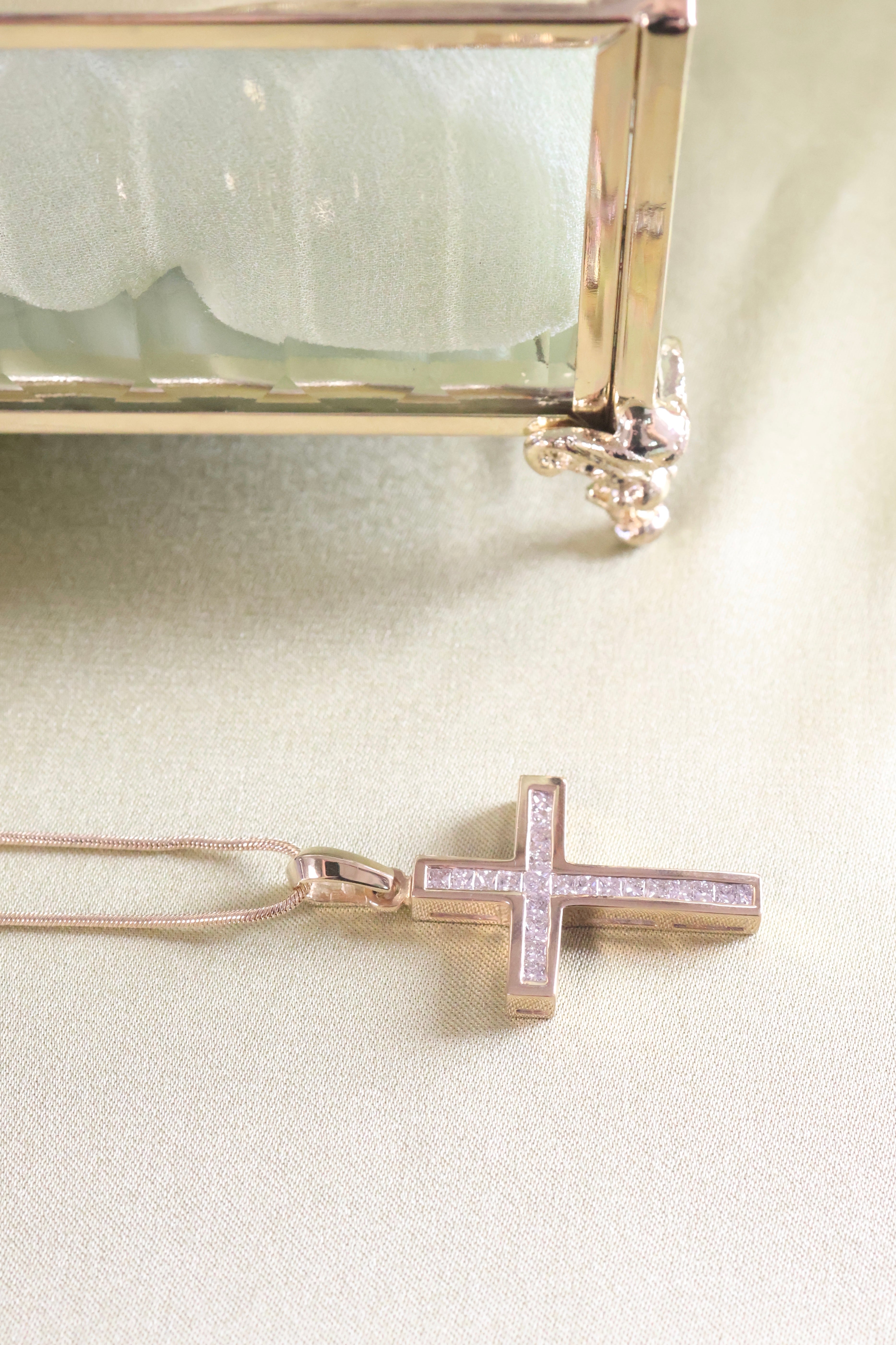 14K Yellow Gold Necklace Pendant Cross .80ct. t.w. Princess Diamonds