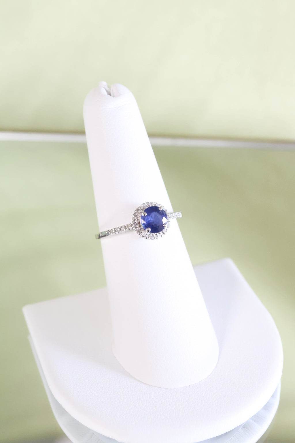 14K White Gold Sapphire 1/4ct Diamond Ring