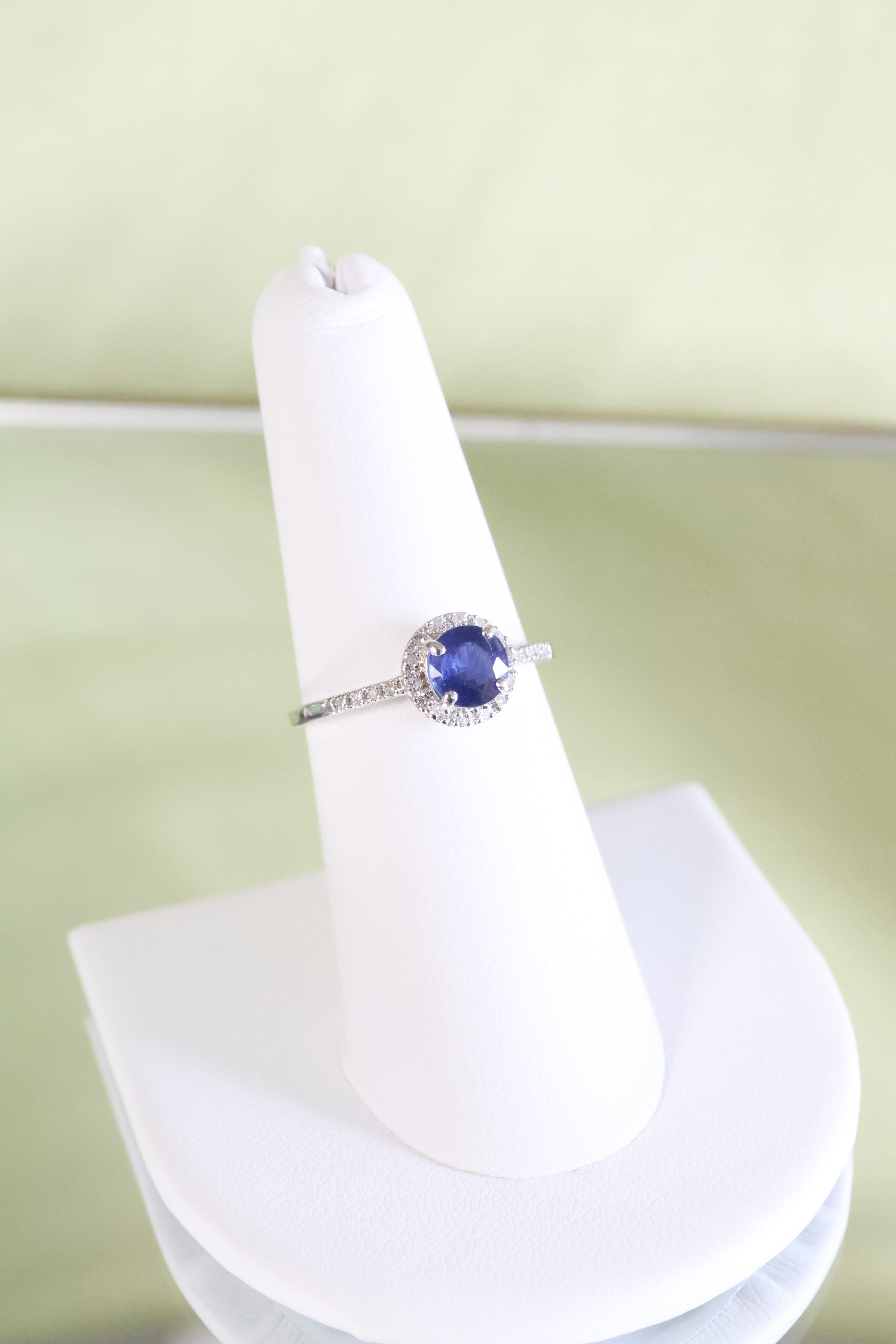 14K White Gold Sapphire 1/4ct Diamond Ring