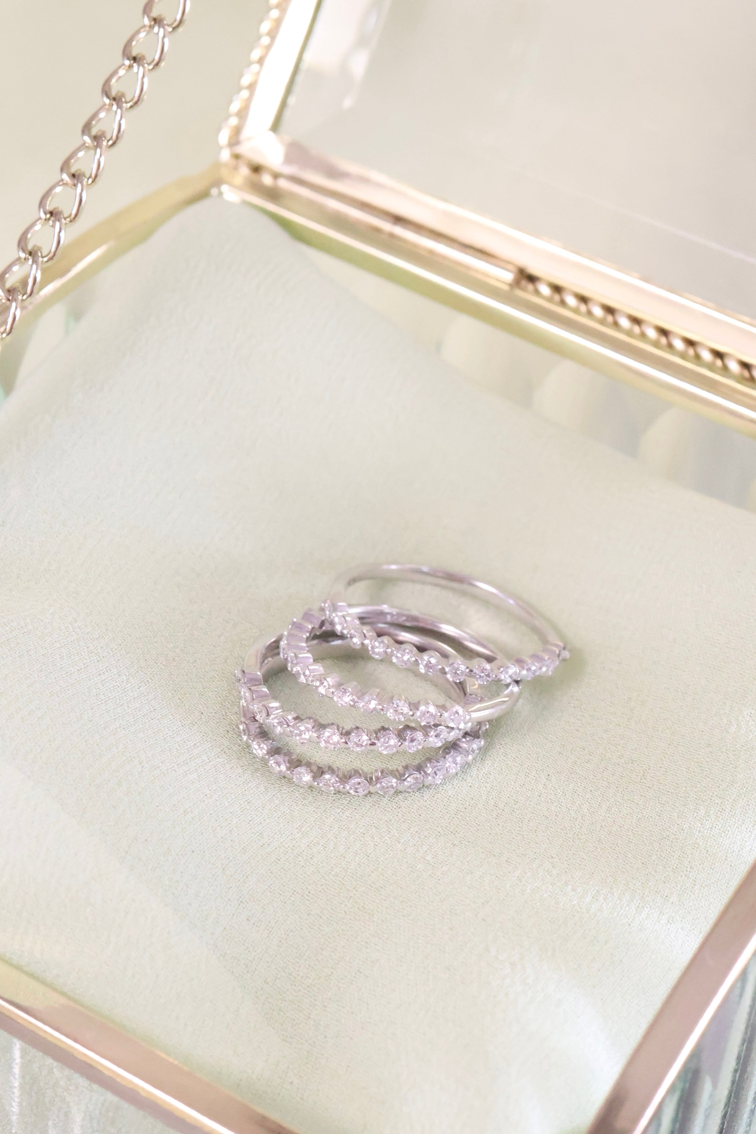 14K White Gold Ring
