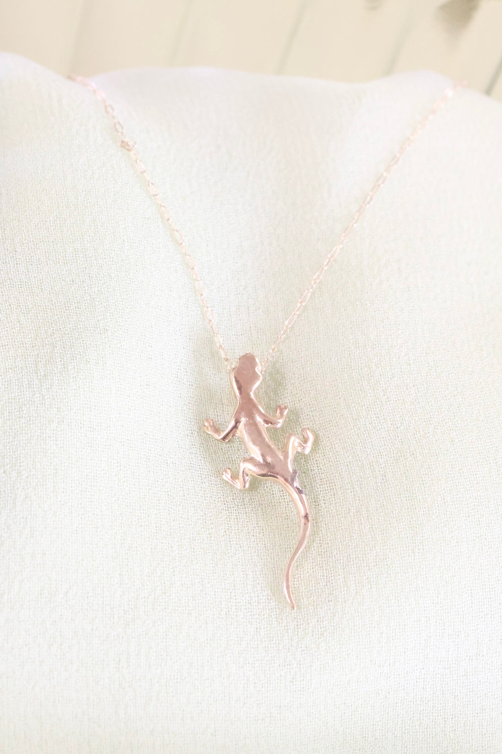 14K Yellow Solid Gold Gecko Necklace Pendant