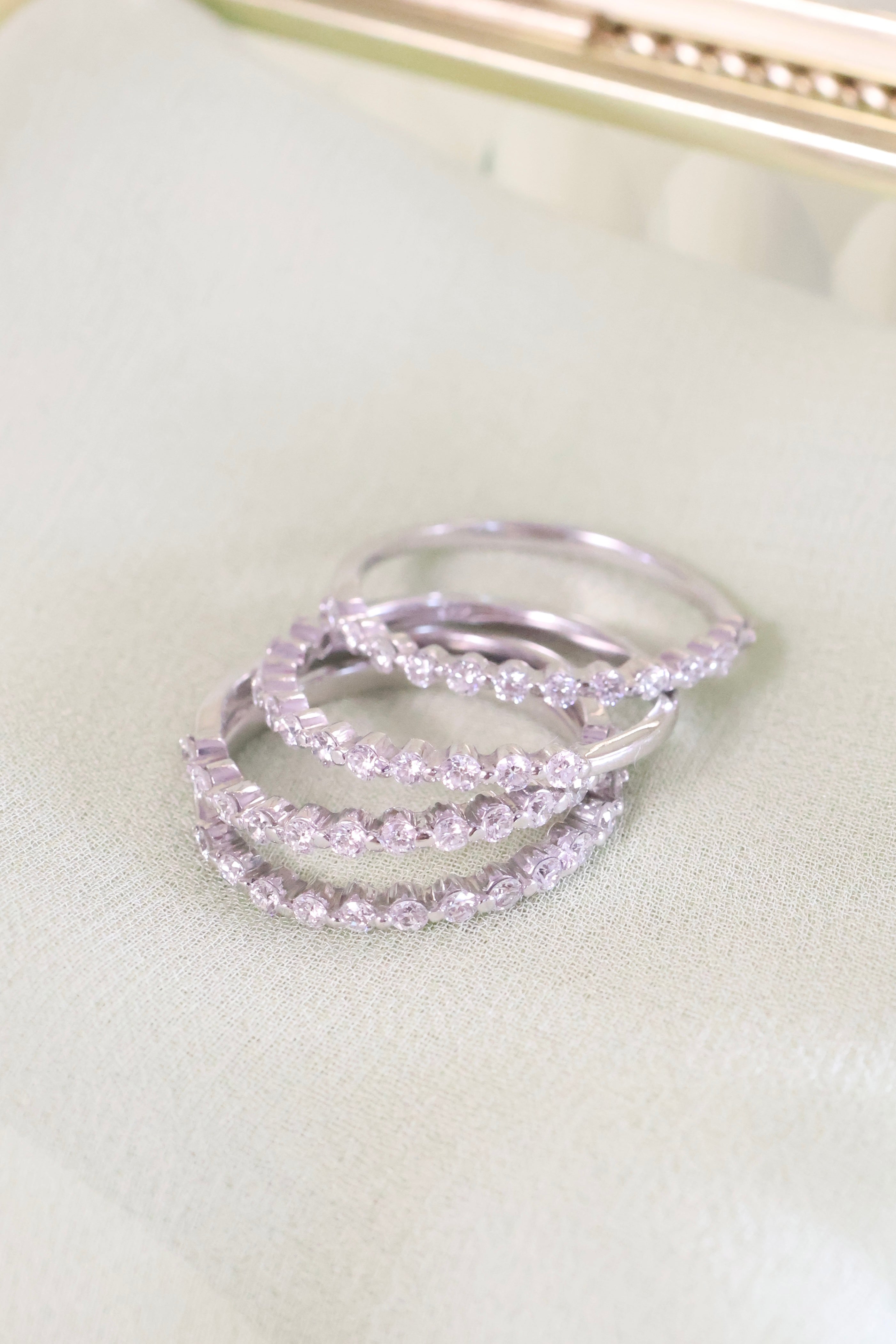 14K White Gold Ring
