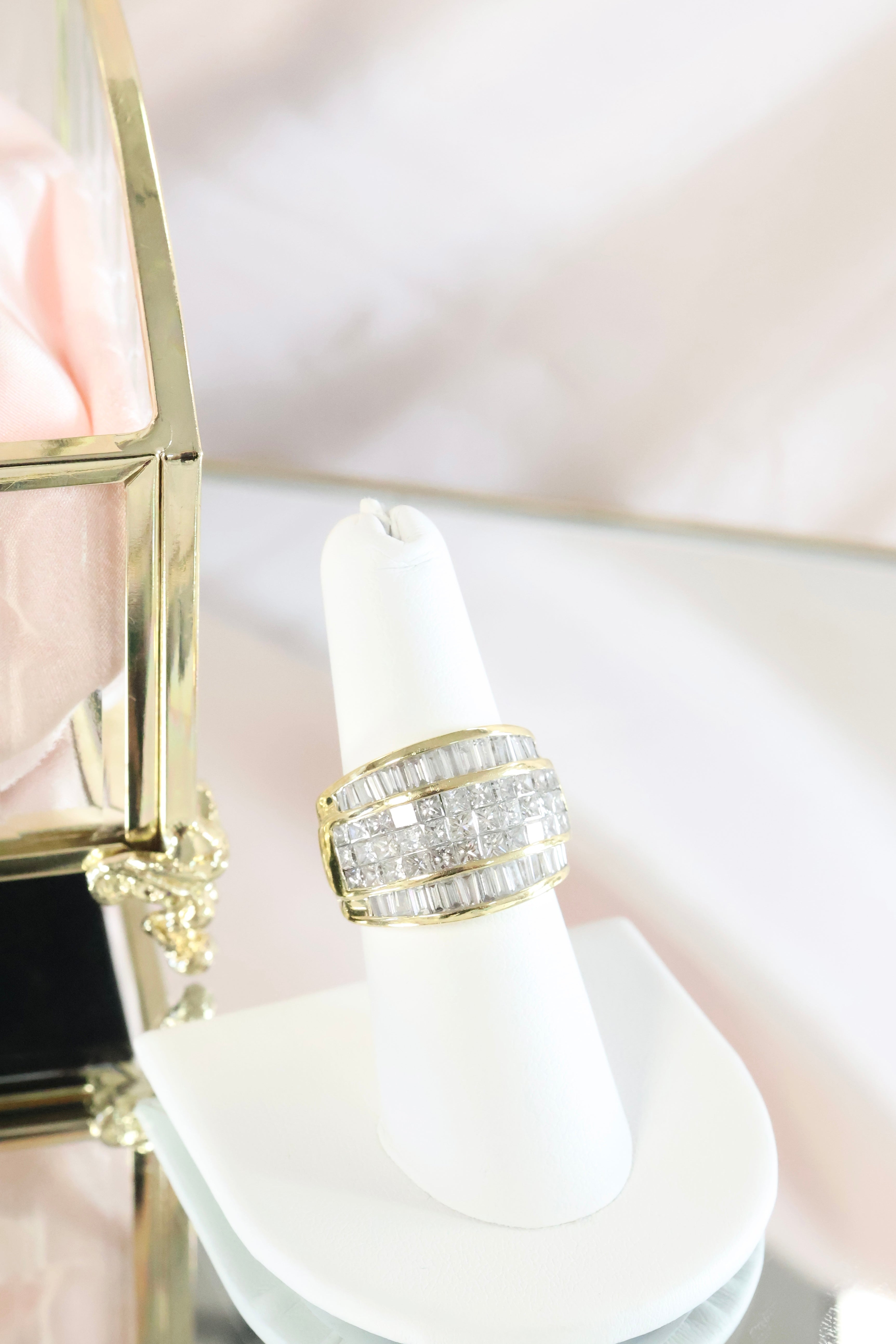 18K Yellow Gold 5 Carats Baguette & Princess Cut Diamond Ring
